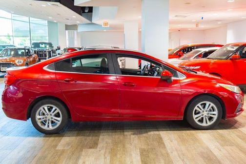 2017 Chevrolet Cruze LT