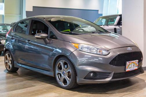 Magnetic Metallic 2016 Ford Fiesta ST
