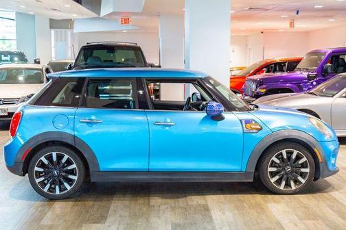 2017 MINI Hardtop Cooper