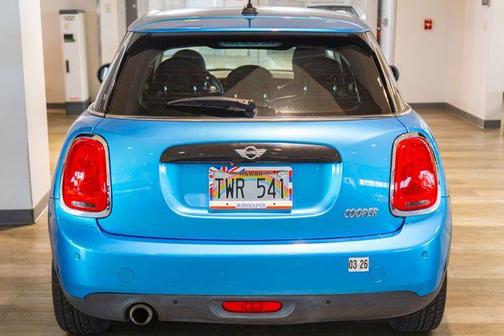 2017 MINI Hardtop Cooper
