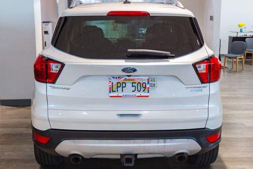 White Platinum Tri-Coat Metallic 2019 Ford Escape Titanium