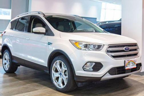 White Platinum Tri-Coat Metallic 2019 Ford Escape Titanium
