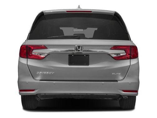 White Diamond 2018 Honda Odyssey Elite