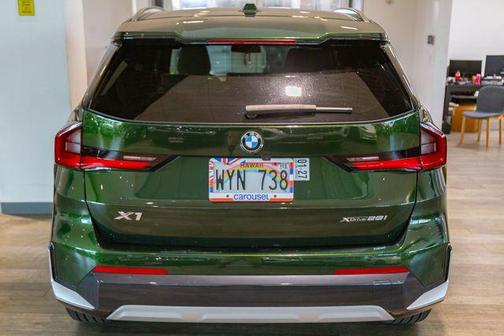 San Remo Green Metallic 2023 BMW X1 xDrive28i