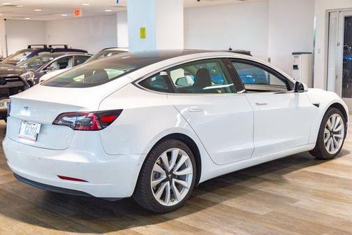 White 2019 Tesla Model 3 Standard Range Plus