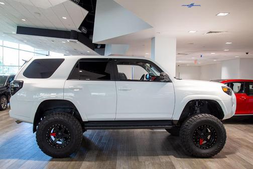 2022 Toyota 4Runner SR5 Premium