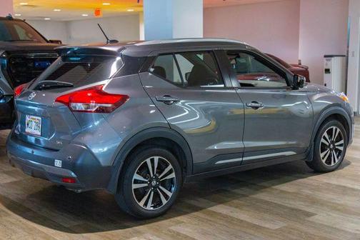 2020 Nissan Kicks SR