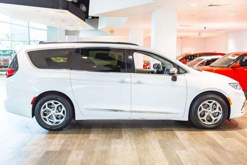 2023 Chrysler Pacifica Limited