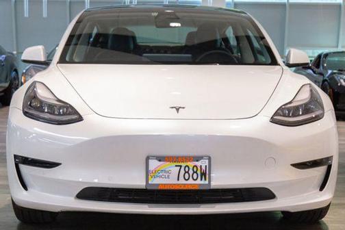 Pearl White Multi 2022 Tesla Model 3 Base