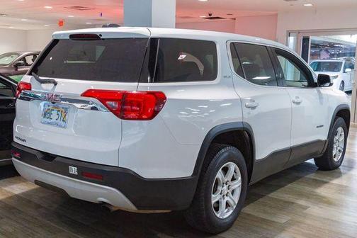Summit White 2017 GMC Acadia SLE-1