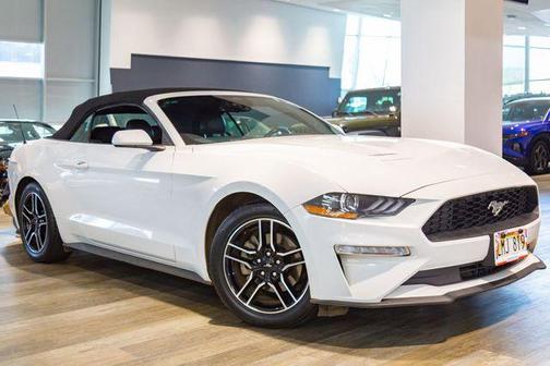 2022 Ford Mustang EcoBoost Premium