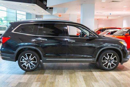 Black 2019 Honda Pilot Touring 8-Passenger