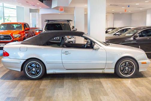 2002 Mercedes-Benz CLK-Class Base (A5)