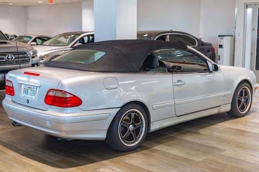 2002 Mercedes-Benz CLK-Class Base (A5)