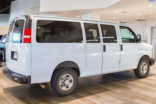 Summit White 2015 Chevrolet Express 2500 LS