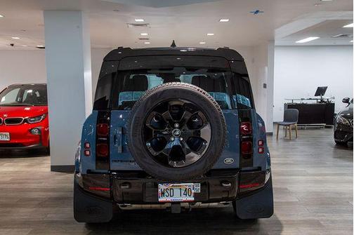 2023 Land Rover Defender 110 X-Dynamic SE