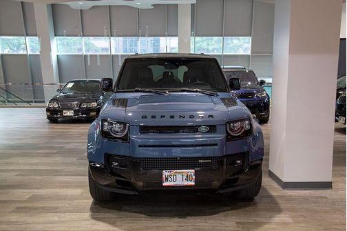 2023 Land Rover Defender 110 X-Dynamic SE