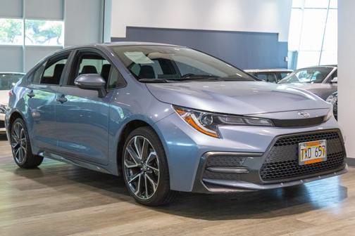 CELESTITE 2020 Toyota Corolla SE