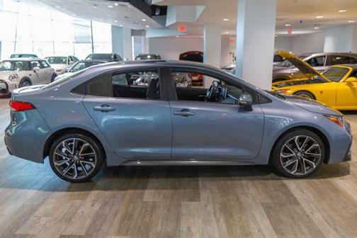 CELESTITE 2020 Toyota Corolla SE