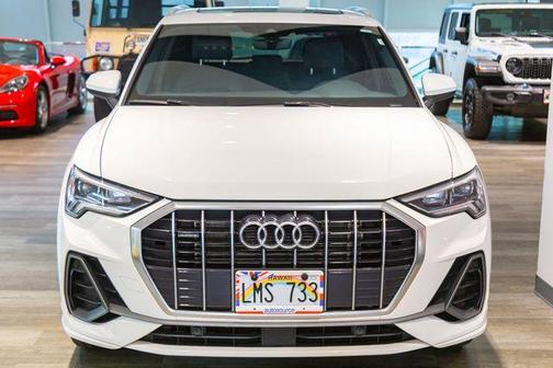 Ibis White 2023 Audi Q3 45 S line Premium