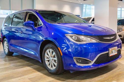 2018 Chrysler Pacifica Touring Plus