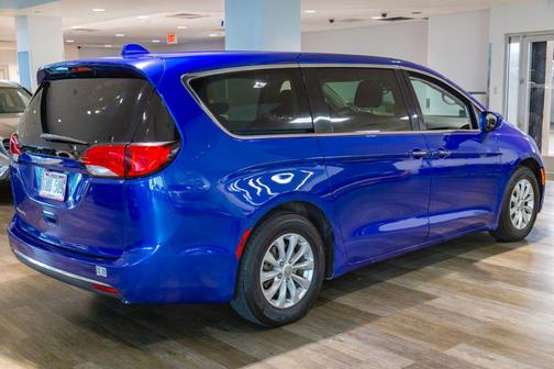 2018 Chrysler Pacifica Touring Plus
