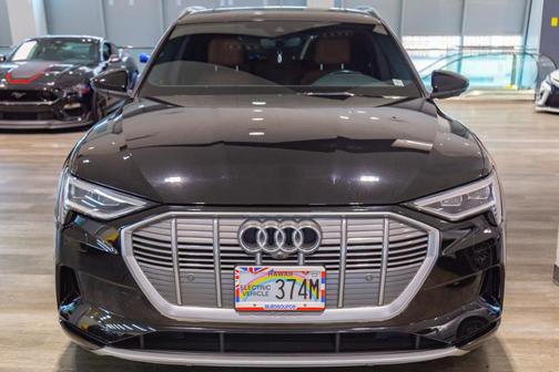 2022 Audi e-tron Premium