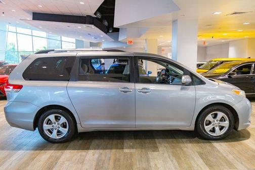 2013 Toyota Sienna LE