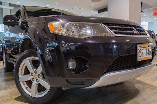 Labrador Black Pearl 2007 Mitsubishi Outlander XLS SUV