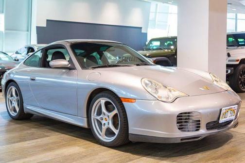 2004 Porsche 911 Carrera