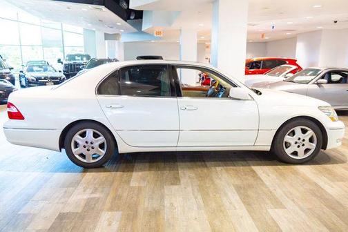 2005 Lexus LS 430