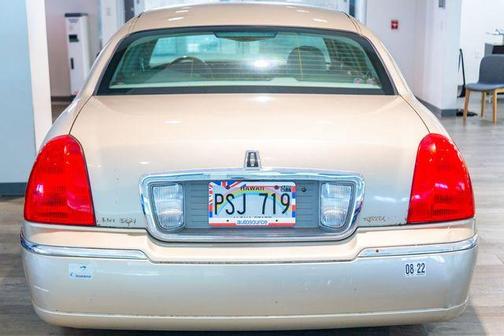 2008 Lincoln Town Car Signature Limited