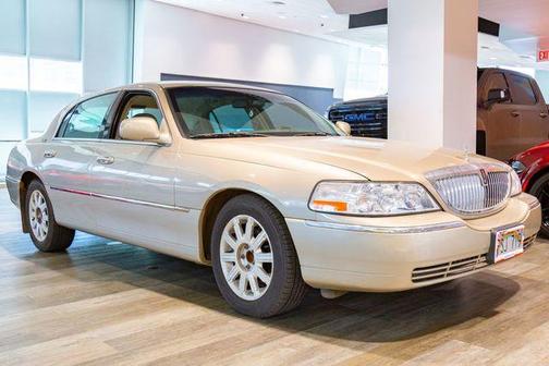 2008 Lincoln Town Car Signature Limited