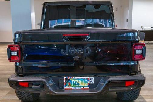 2022 Jeep Gladiator Overland