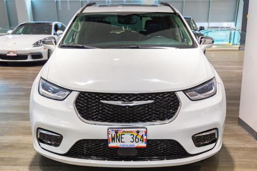 2022 Chrysler Pacifica Limited