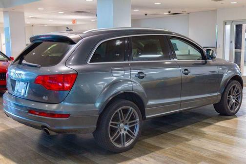 Gray 2008 Audi Q7 4.2 Premium