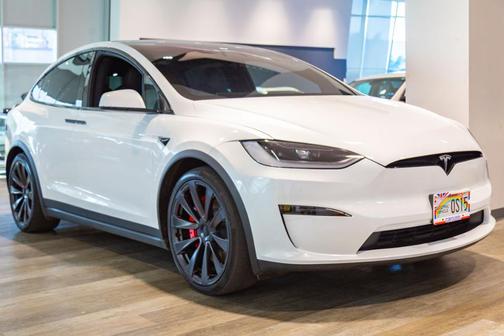 Pearl White Multi 2023 Tesla Model X Plaid