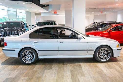 2002 BMW M5 M5