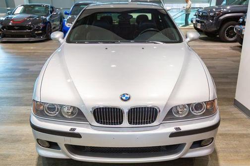 2002 BMW M5 M5