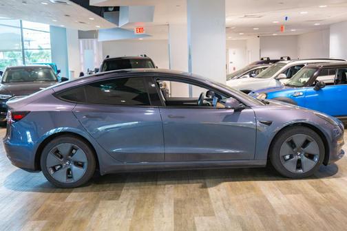 2023 Tesla Model 3 Base