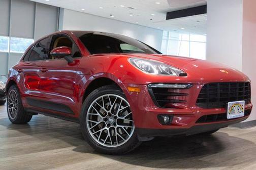 Impulse Red Metallic 2015 Porsche Macan S