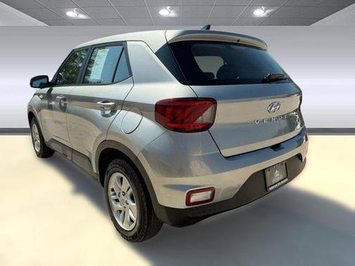 2021 Hyundai VENUE SE