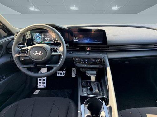 2025 Hyundai ELANTRA HEV SEL Sport