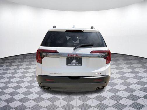 2022 GMC Acadia AWD AT4