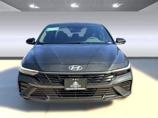 2025 Hyundai ELANTRA HEV SEL Sport