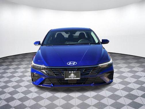 2025 Hyundai ELANTRA SEL