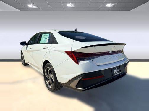 2025 Hyundai ELANTRA HEV SEL Sport