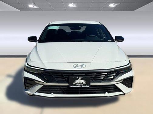 2025 Hyundai ELANTRA HEV SEL Sport