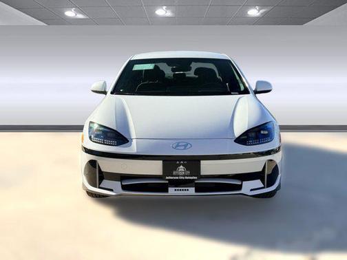 2025 Hyundai IONIQ 6 SE