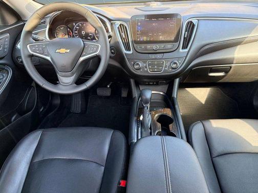 2023 Chevrolet Malibu FWD 2LT